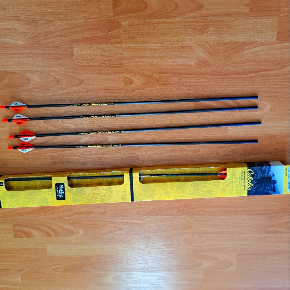 NWT Cabela's Stalker Xtreme Arrows